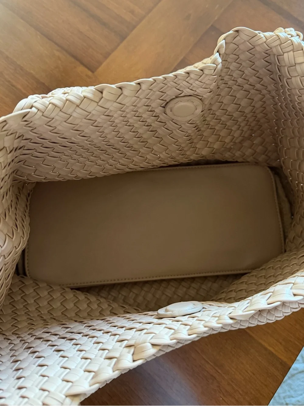 Woven tote bag